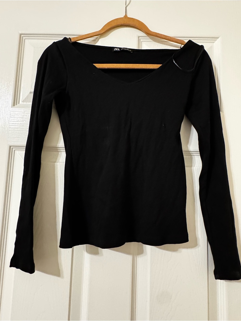 Zara Black Long-Sleeve Top